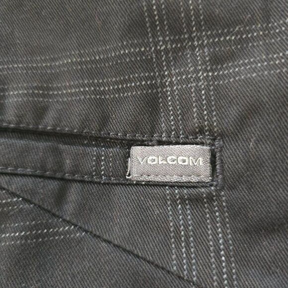VOLCOM Frickin Plaid Short Mens Size 31 Black Gray - Picture 7 of 11